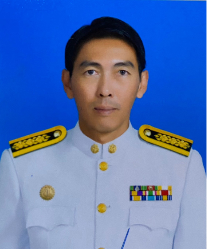 นายวรดิษฐ์  ศรหิรัญ