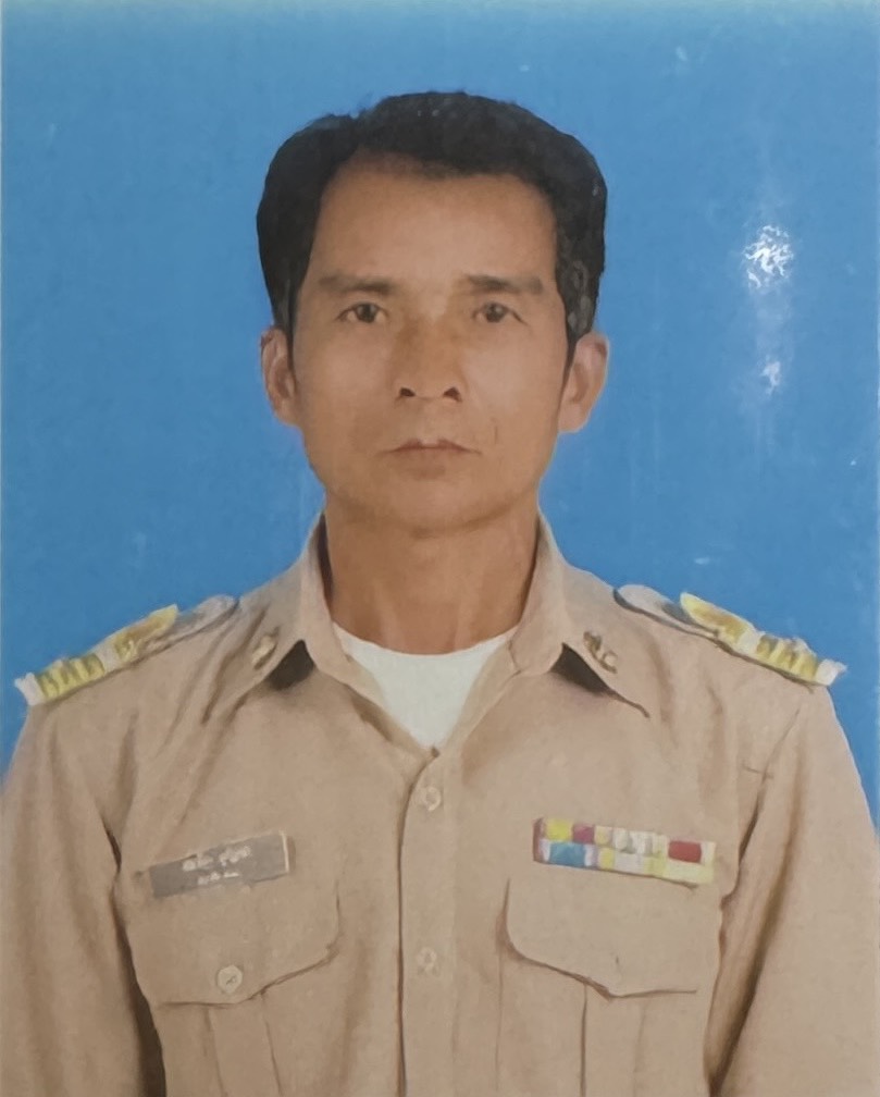 นายสมนึก    บุญถม