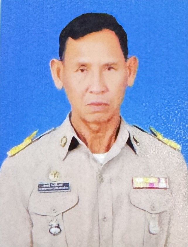 นายอ่อนสี พงษ์โภชน์